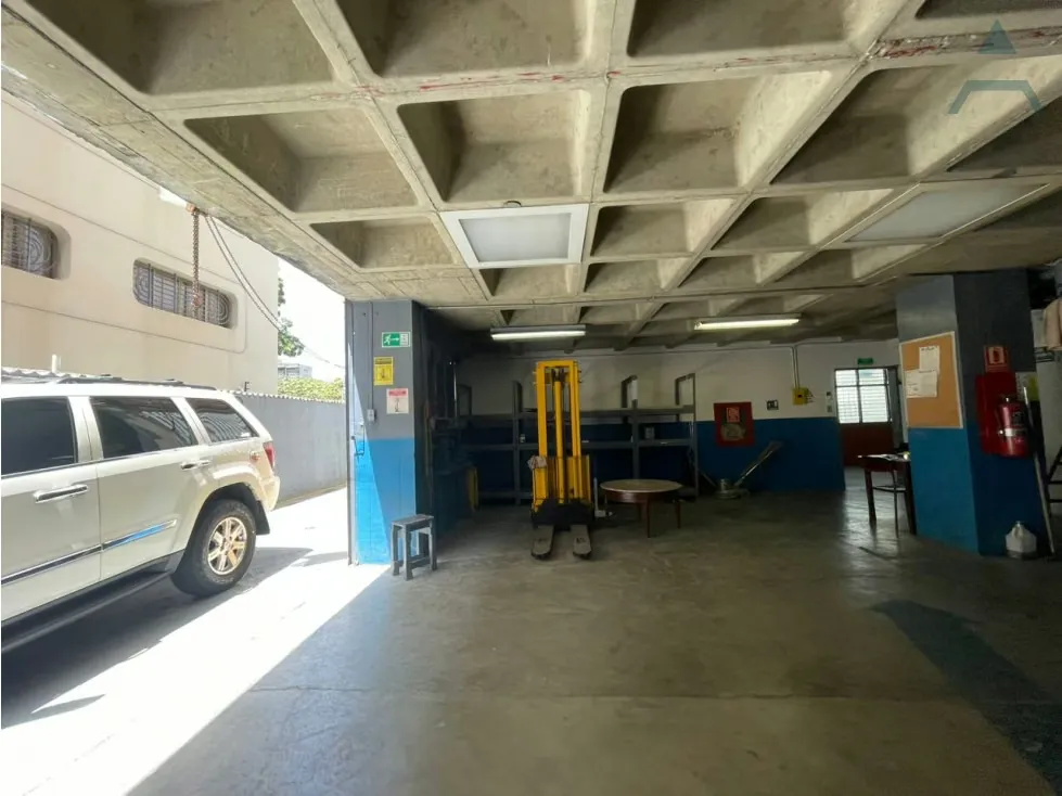Se vende Edificio 3200m² La Urbina - 12
