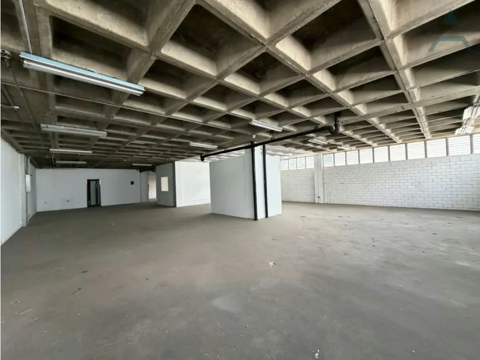 Se vende Edificio 3200m² La Urbina - 20