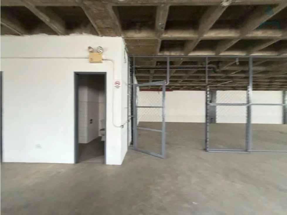 Se vende Edificio 3200m² La Urbina - 24