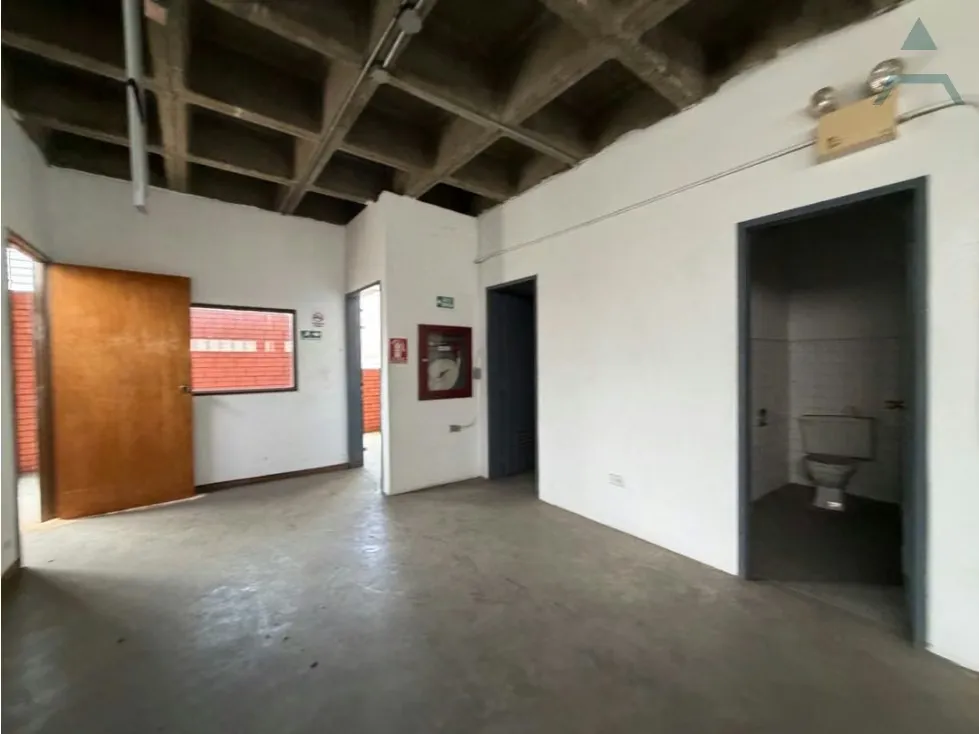 Se vende Edificio 3200m² La Urbina - 25