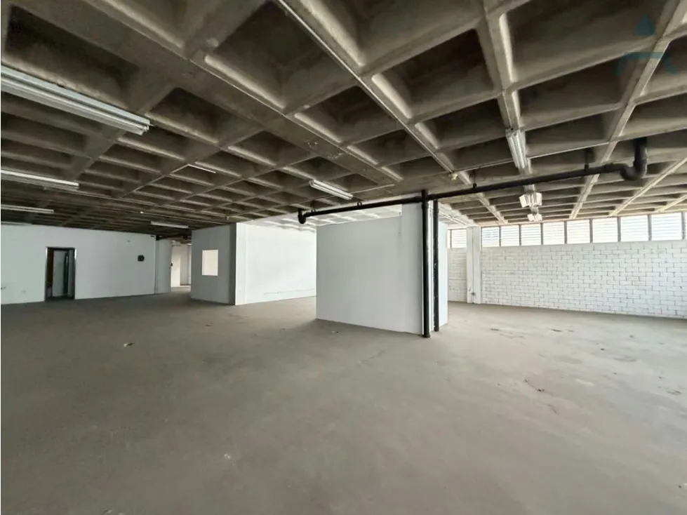 Se vende Edificio 3200m² La Urbina - 30