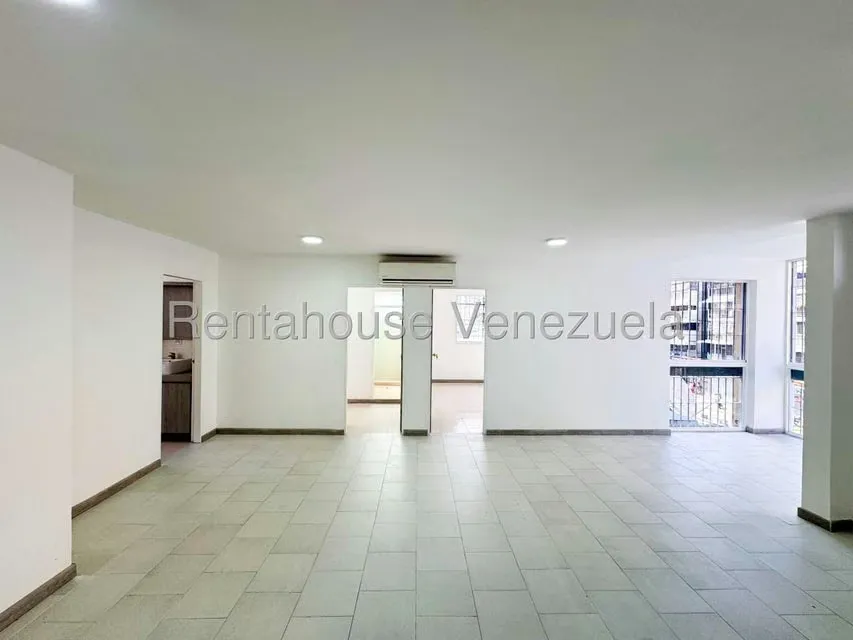 Apartamento (1 Nivel) en Venta en Las Acacias, Distrito Metropolitano - 2