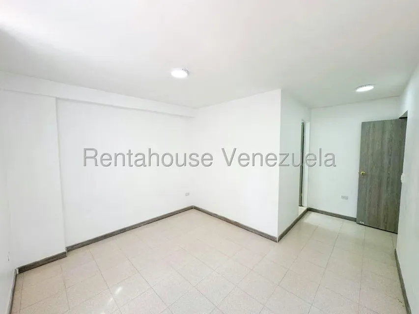 Apartamento (1 Nivel) en Venta en Las Acacias, Distrito Metropolitano - 24