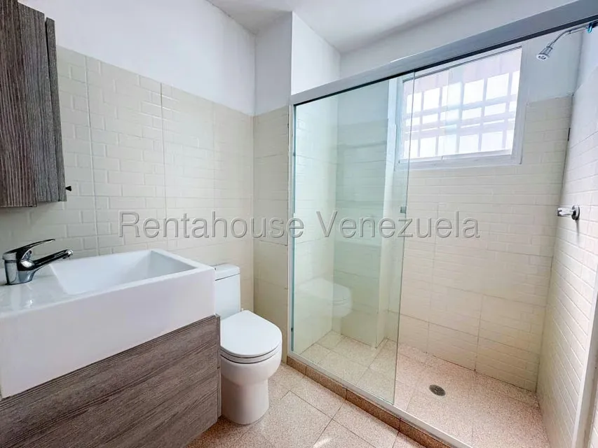 Apartamento (1 Nivel) en Venta en Las Acacias, Distrito Metropolitano - 25