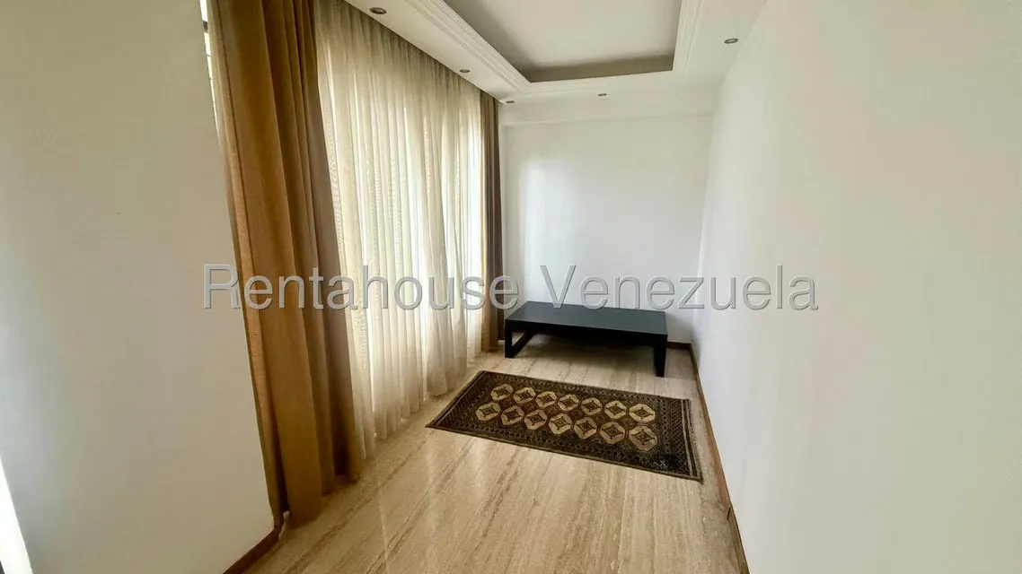 Apartamento (1 Nivel) en Venta en Miranda, Distrito Metropolitano - 12