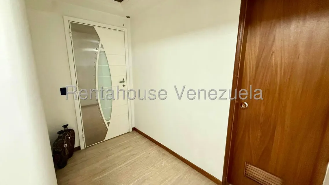 Apartamento (1 Nivel) en Venta en Miranda, Distrito Metropolitano - 16