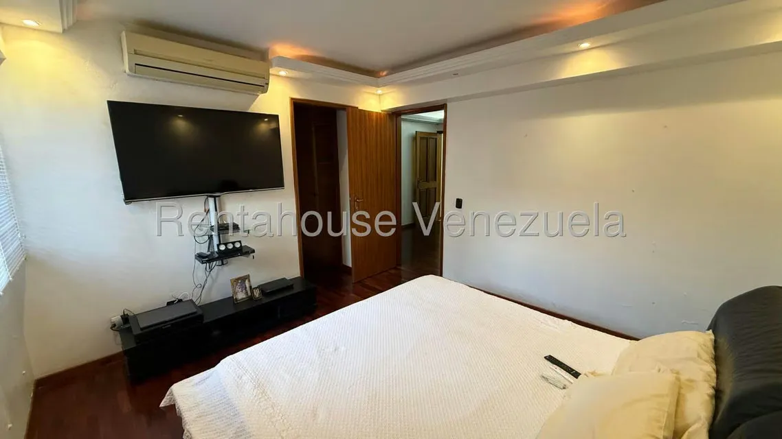 Apartamento (1 Nivel) en Venta en Miranda, Distrito Metropolitano - 19