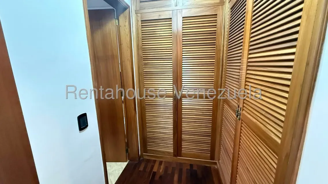 Apartamento (1 Nivel) en Venta en Miranda, Distrito Metropolitano - 21