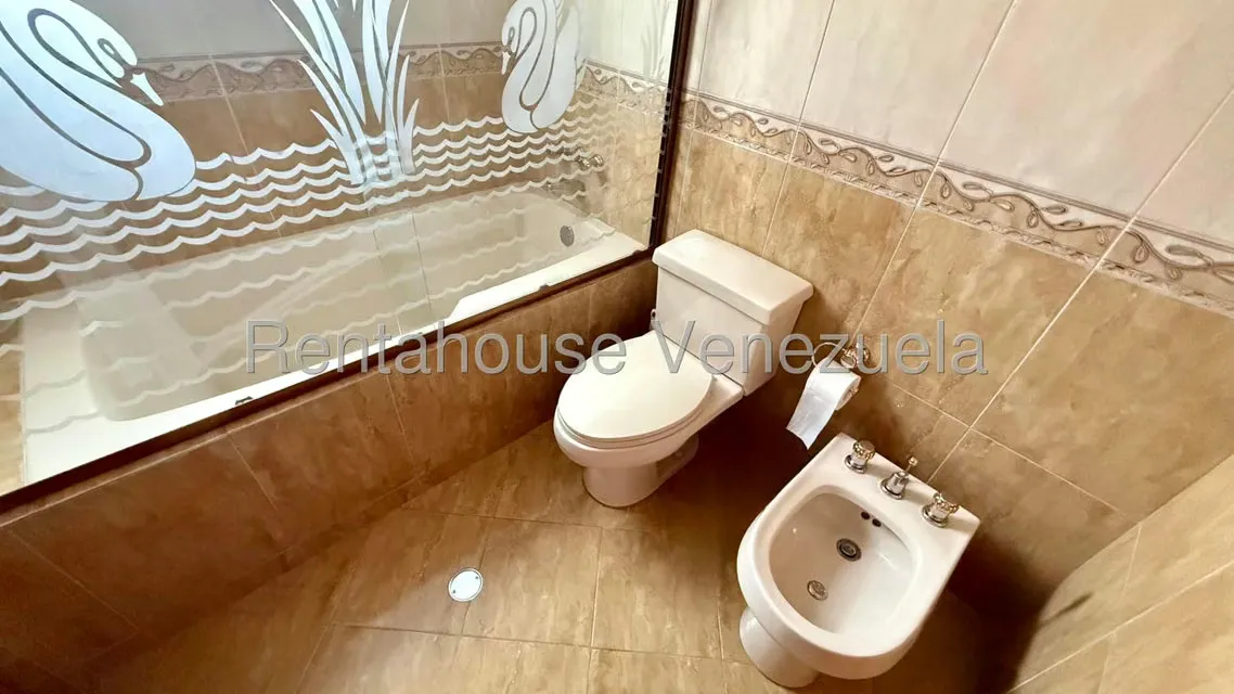 Apartamento (1 Nivel) en Venta en Miranda, Distrito Metropolitano - 23