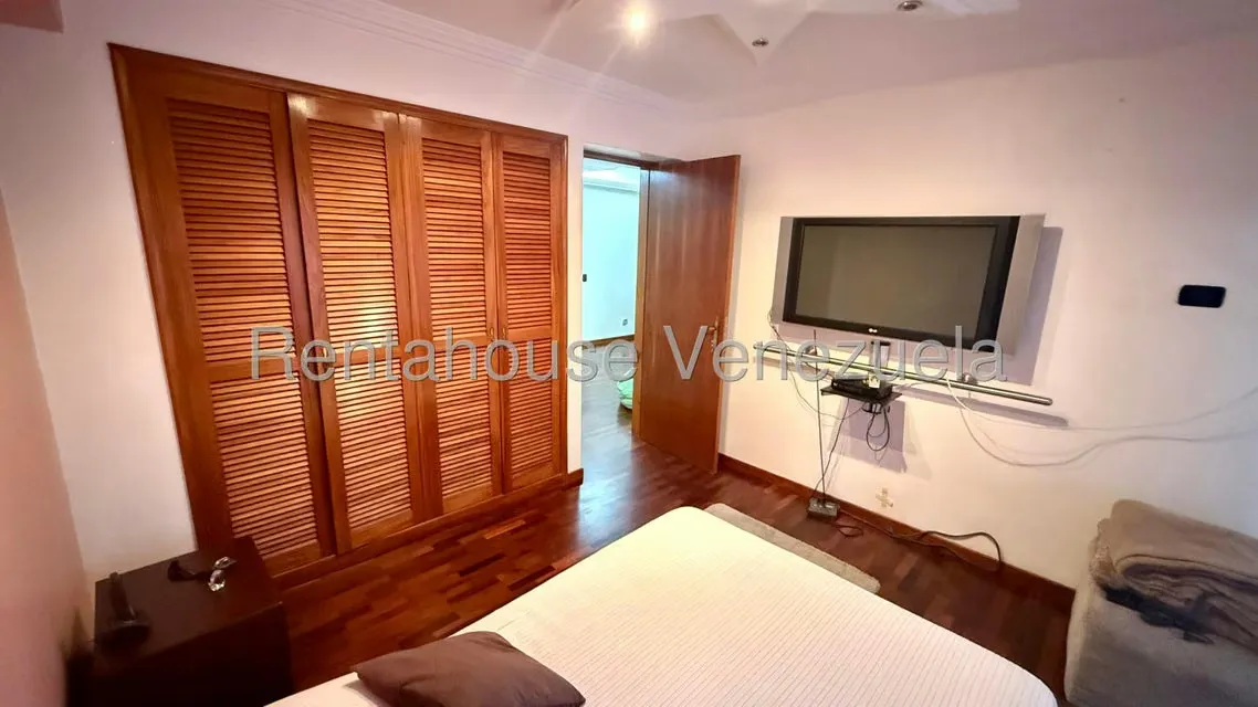 Apartamento (1 Nivel) en Venta en Miranda, Distrito Metropolitano - 28