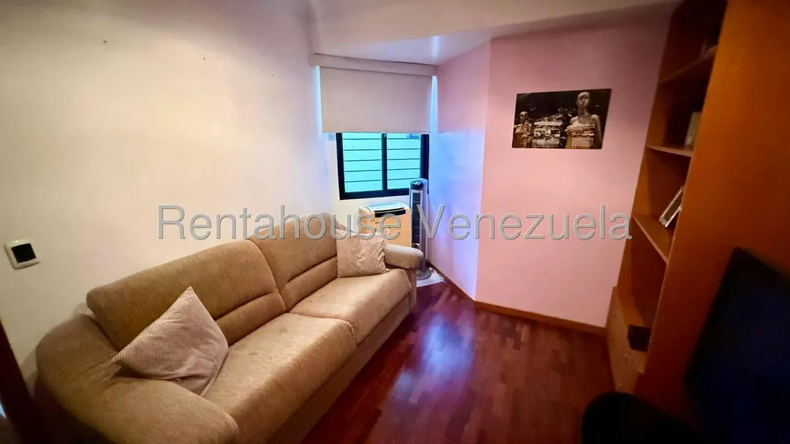 Apartamento (1 Nivel) en Venta en Miranda, Distrito Metropolitano - 30