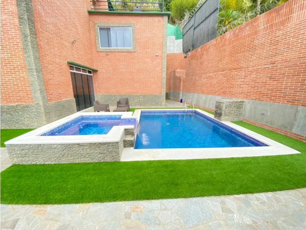 Se vende casa 700m² 4h+s∕5b+s∕8p en Alto de Los Guayabitos - 2