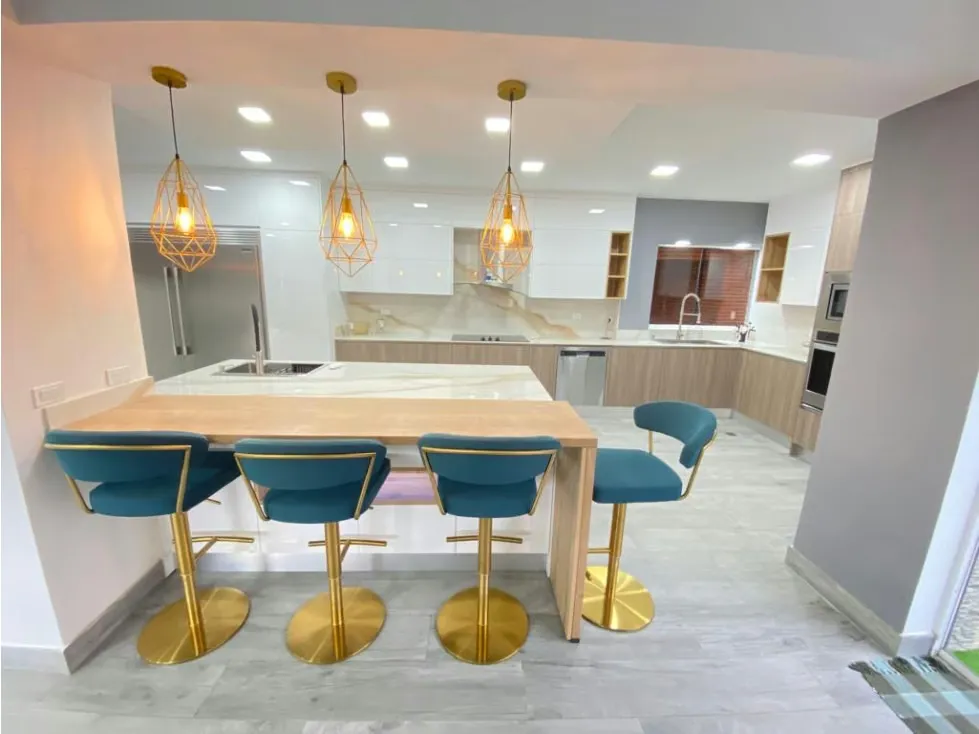 Se vende casa 700m² 4h+s∕5b+s∕8p en Alto de Los Guayabitos - 12