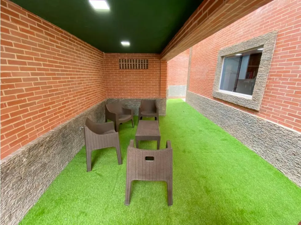 Se vende casa 700m² 4h+s∕5b+s∕8p en Alto de Los Guayabitos - 5