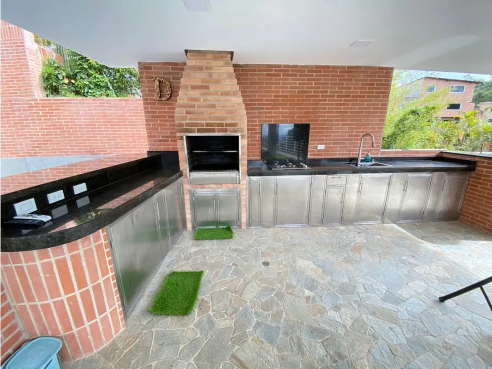 Se vende casa 700m² 4h+s∕5b+s∕8p en Alto de Los Guayabitos - 6