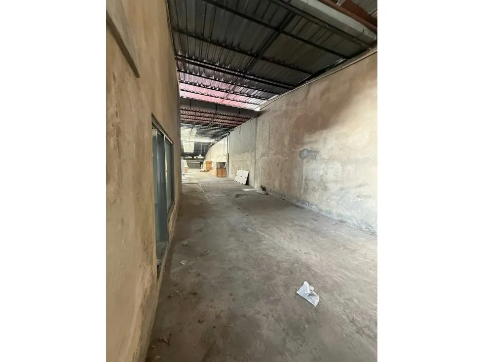 Se vende Galpon 440 m2 La Campina - 7