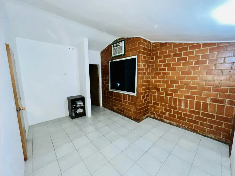 TOWNHOUSE EN VALLES DE CHARA 120 M2, 3 HAB, 2 BAÑOS Y 2 P/E - 9
