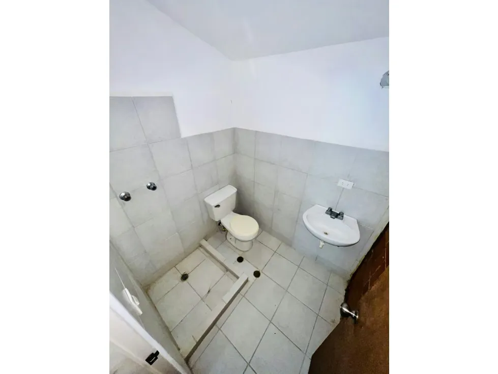 TOWNHOUSE EN VALLES DE CHARA 120 M2, 3 HAB, 2 BAÑOS Y 2 P/E - 10