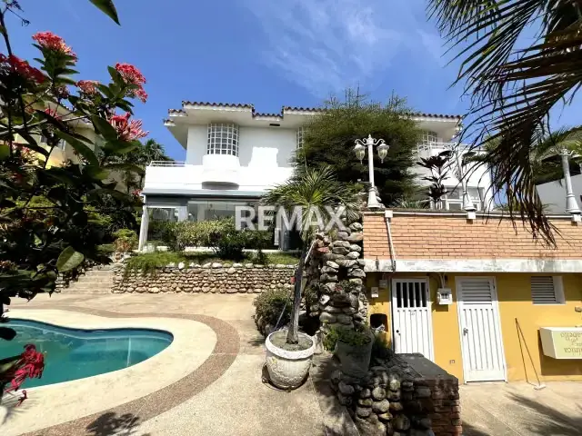 SE VENDE QUINTA PEDREGAL , Av velga