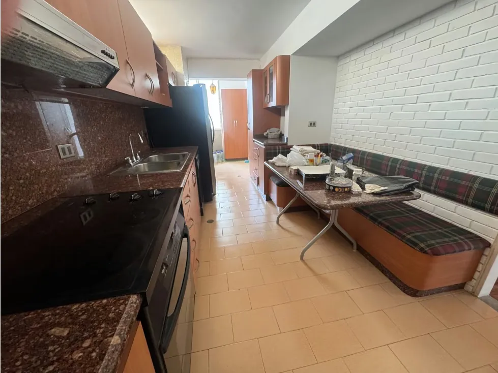 Se vende apartamento 136m2 Santa Rosa de Lima 0586 - 5
