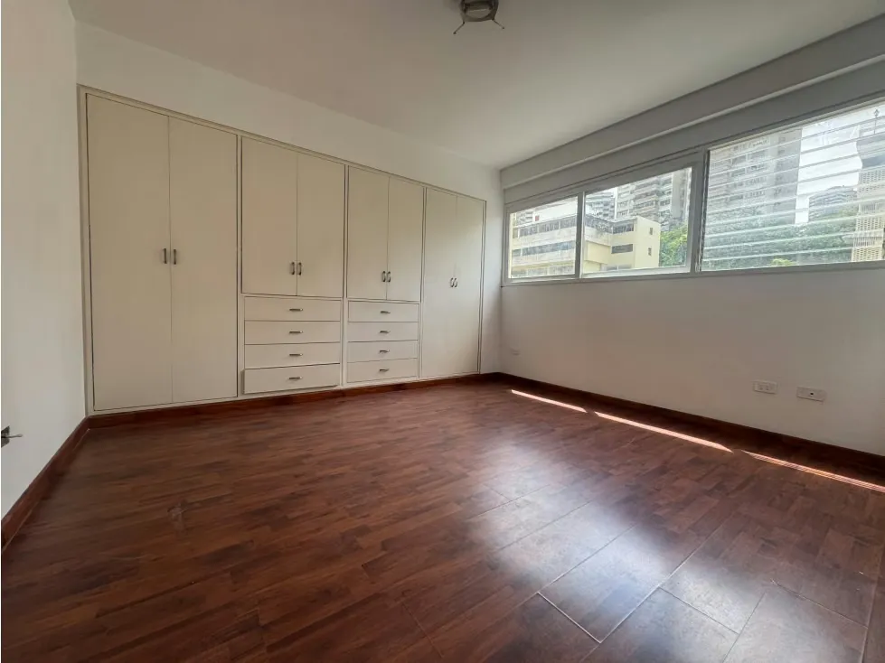 Se vende apartamento 136m2 Santa Rosa de Lima 0586 - 9