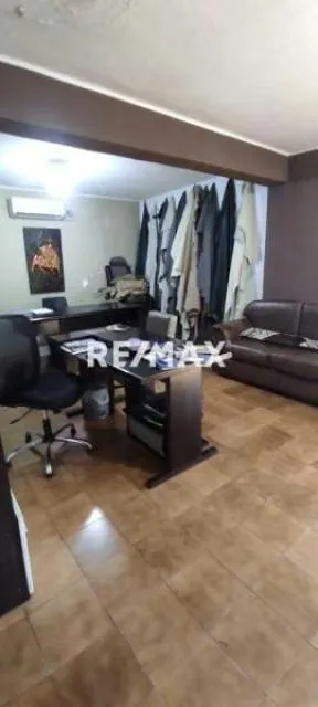 Casa Comercial en Venta en Agua Blanca - Ubicación Estratégica - 3