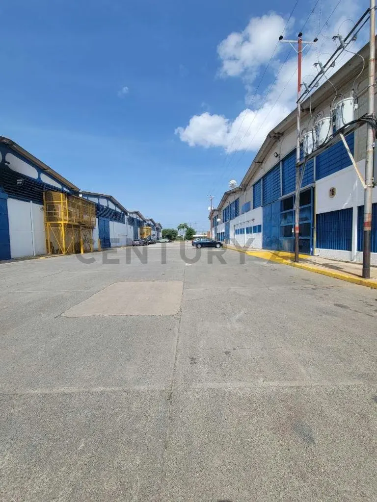 Venta de Galpón en CC Las Garcitas - 4