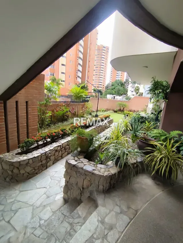 Venta de amplio apartamento en el bosque Res.Puerto Vallarta - 2