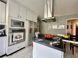 View 10
