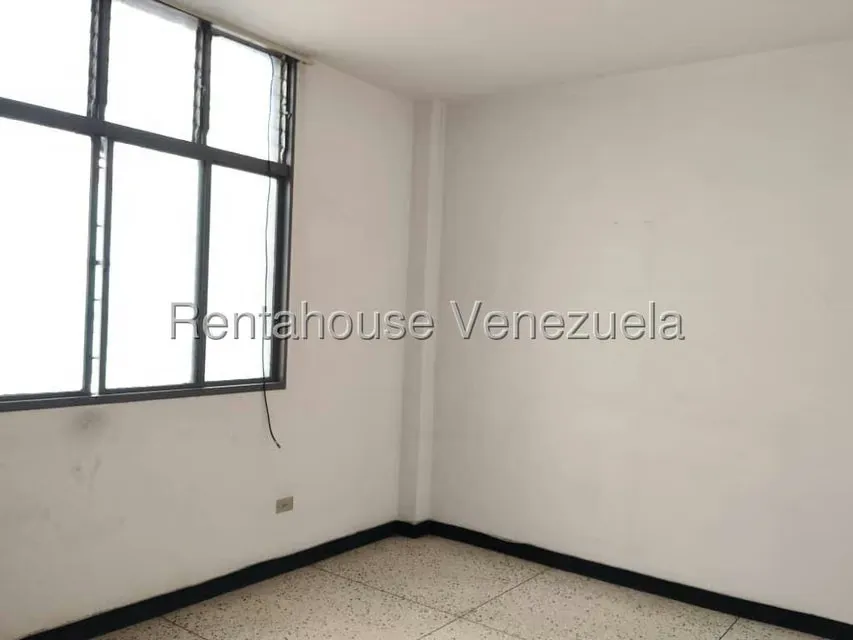 Local Comercial en Venta en Catia, Distrito Metropolitano - 14