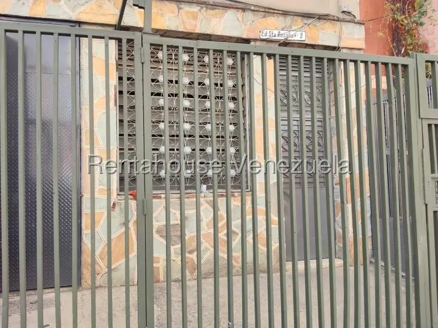 Local Comercial en Venta en Catia, Distrito Metropolitano - 2