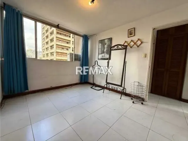 Apartamento En Los Palos Grandes En Alquiler - 12