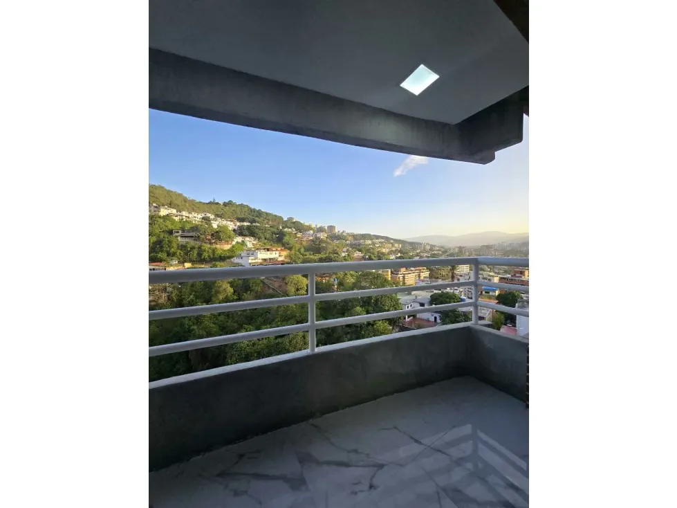 PENT HOUSE TRIPLEX EN VENTA 320 M2 - URB LOS CHAGUARAMOS - 20