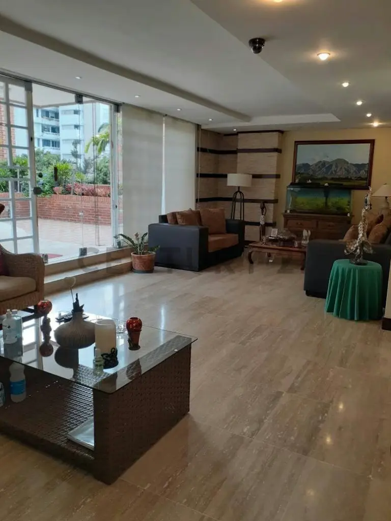VENTA DE PENTHOUSE EN LA FLORIDA - 2