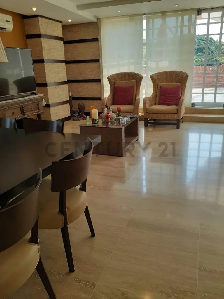 VENTA DE PENTHOUSE EN LA FLORIDA - 3