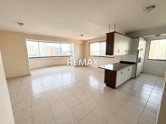 Apartamento en Venta Residencias Roca Tower Zona Este - Barquismeto - 13