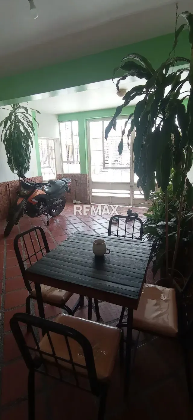 Casa con amplio Anexo, San Diego - en Venta - 7