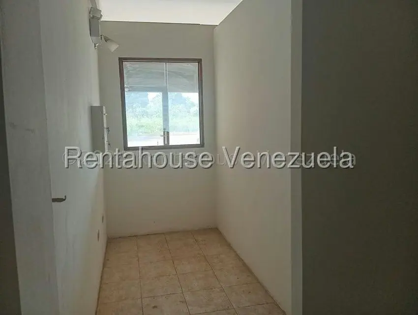 Local Comercial en Alquiler en La 'L', Zulia - 5