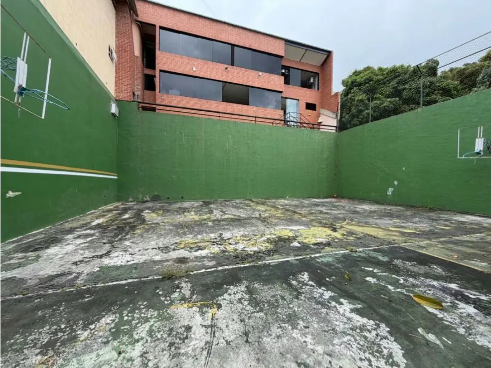 Vendo casa 993m2 Urb.Cerro Verde 2521 - 19
