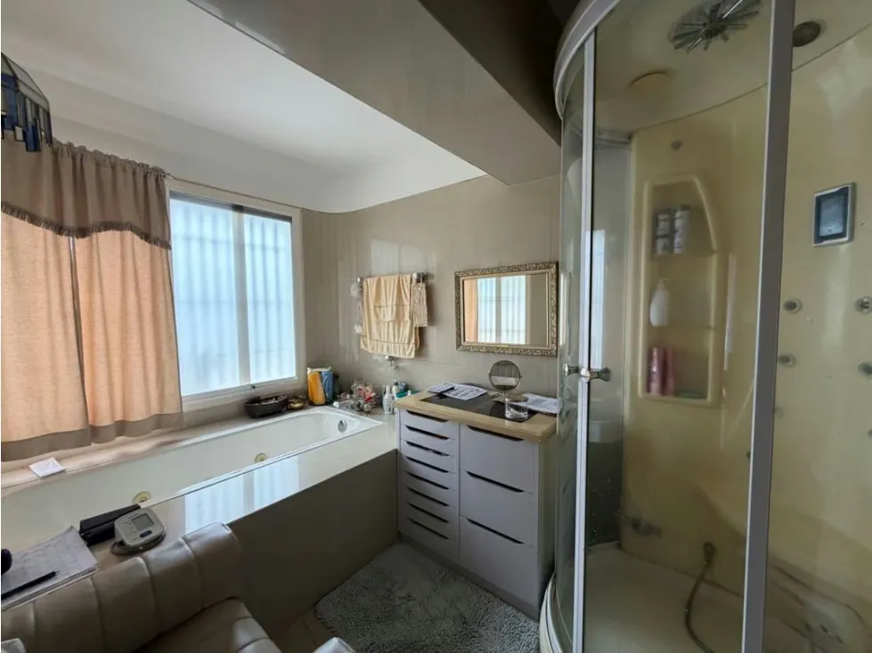 Vendo casa 993m2 Urb.Cerro Verde 2521 - 31