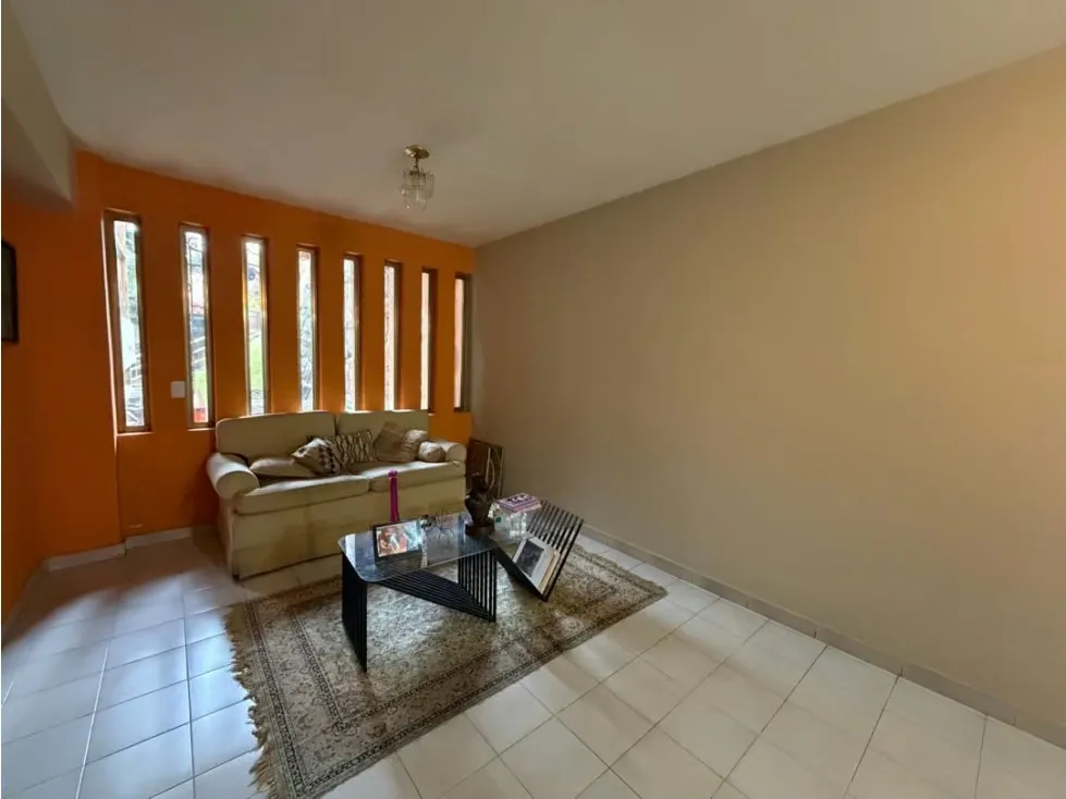 Vendo casa 993m2 Urb.Cerro Verde 2521 - 51