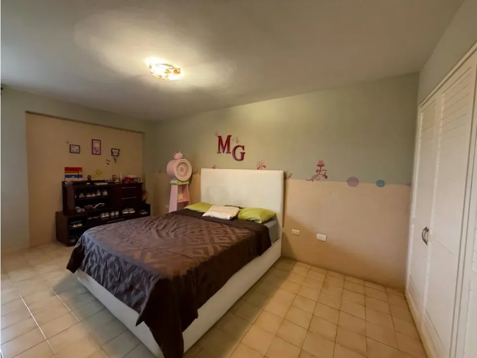 Vendo casa 993m2 Urb.Cerro Verde 2521 - 52