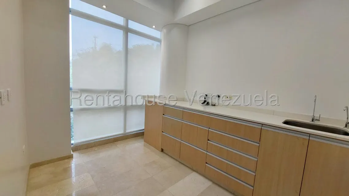 Consultorio Medico en Alquiler en La Trinidad, Distrito Metropolitano - 4