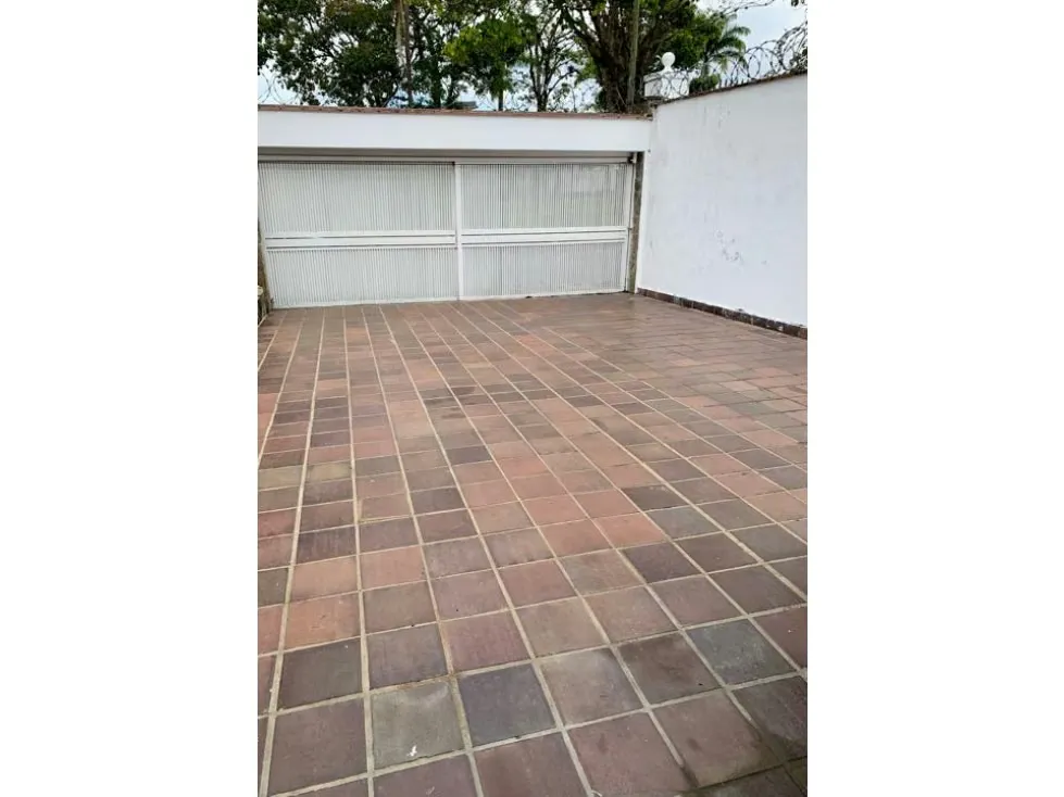 Vendo casa 600m2 Lomas de La Lagunita 0788 - 21