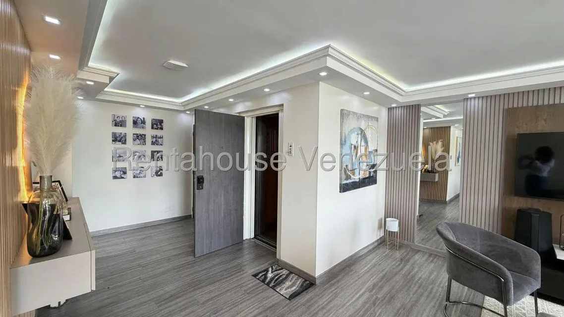 Apartamento (1 Nivel) en Venta en Los Naranjos del Cafetal, Distrito Metropolitano - 11