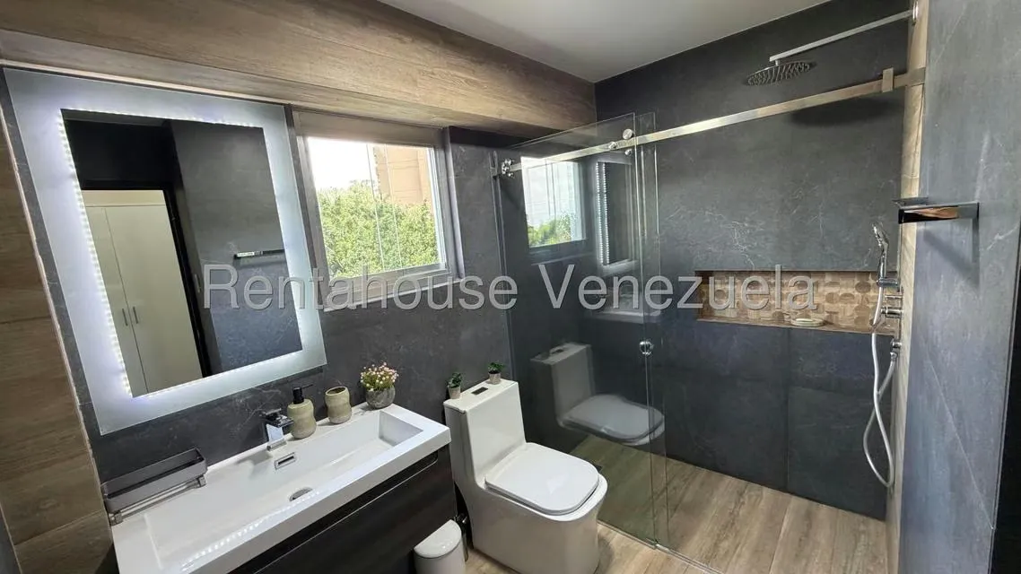 Apartamento (1 Nivel) en Venta en Los Naranjos del Cafetal, Distrito Metropolitano - 39
