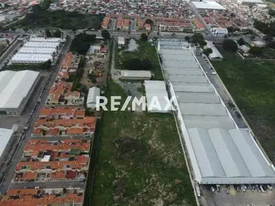 Terreno en la Avenida Aragua