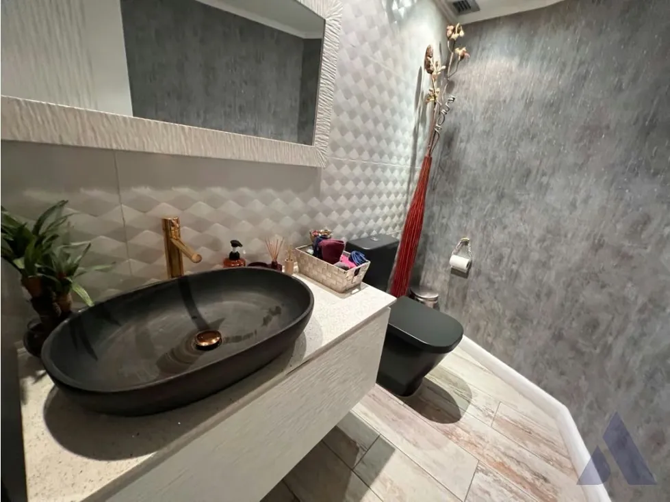 Vendo apartamento 208m2 Colinas de Valle Arriba 8620 - 7