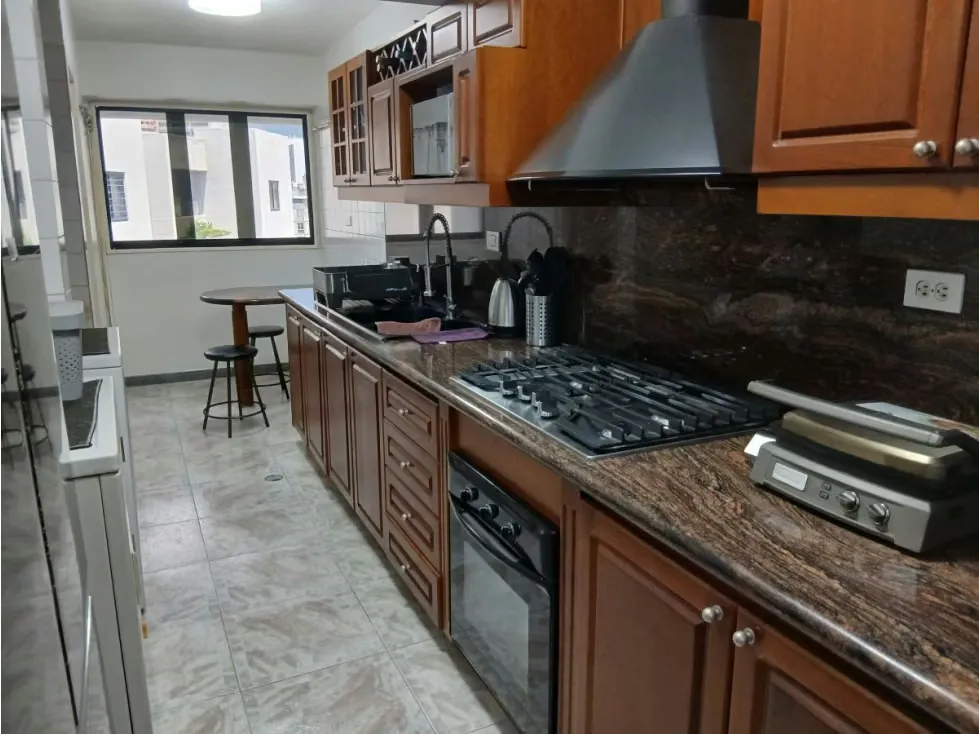 Apartamento en venta 98m², BELLO MONTE CON AV CASANOVA - 2