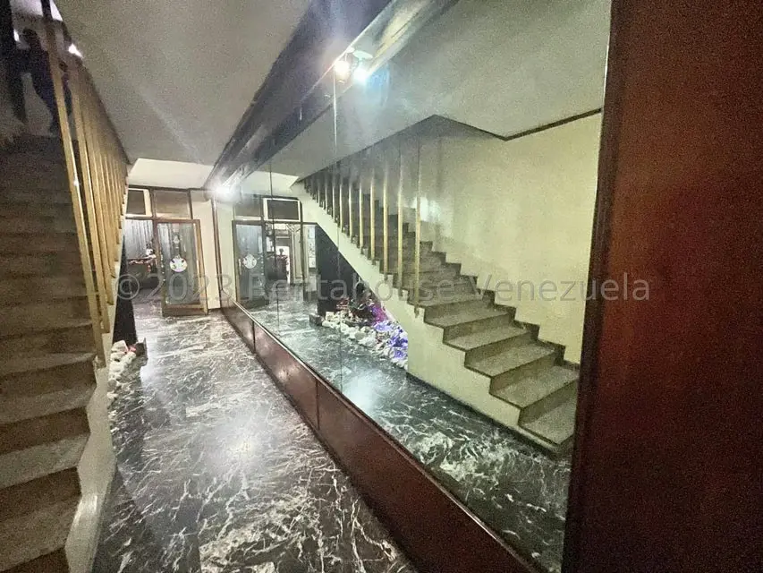 Comercial (Edificio) en Venta en Parroquia La Candelaria, Distrito Metropolitano - 16